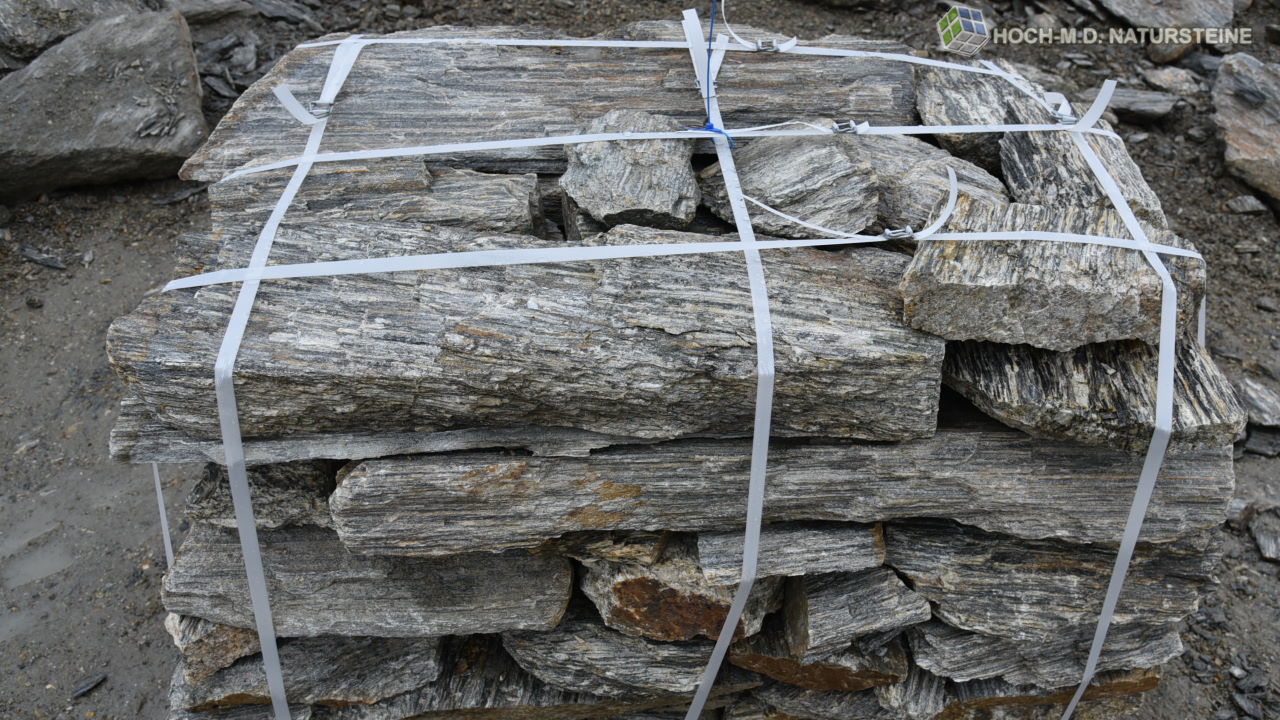 Gneis Platten, Monolithen, Felsen und Schotter