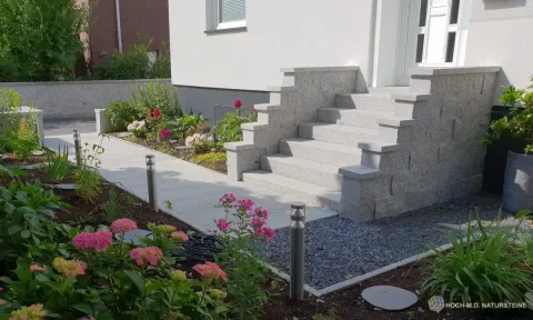 Sonderanfertigung aus Granit - Platten, Stufen, Mauersteine